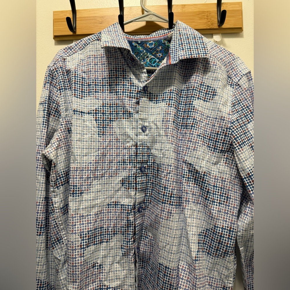 Robert Graham Textured Flip Cuff Dress Shirt - Picture 3 of 6